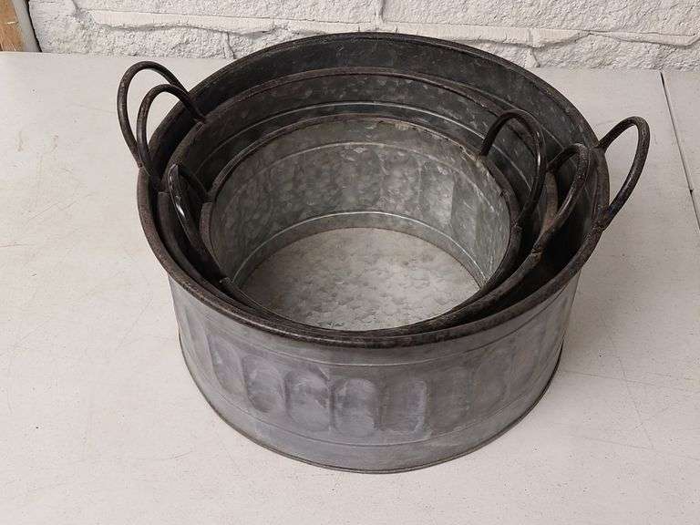 3) Metal Galvanized Metal Decorative Buckets