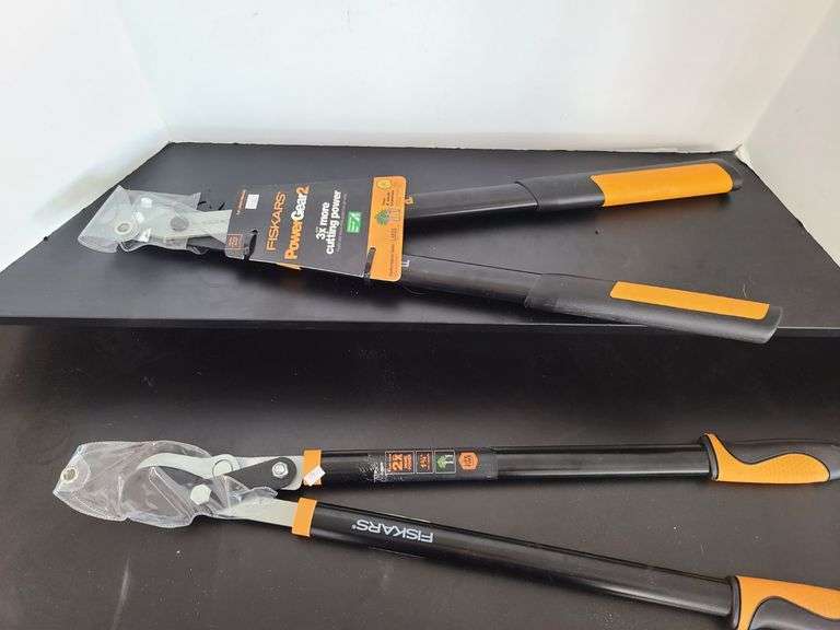2) Fiskars Shrub and Branch Trimmers