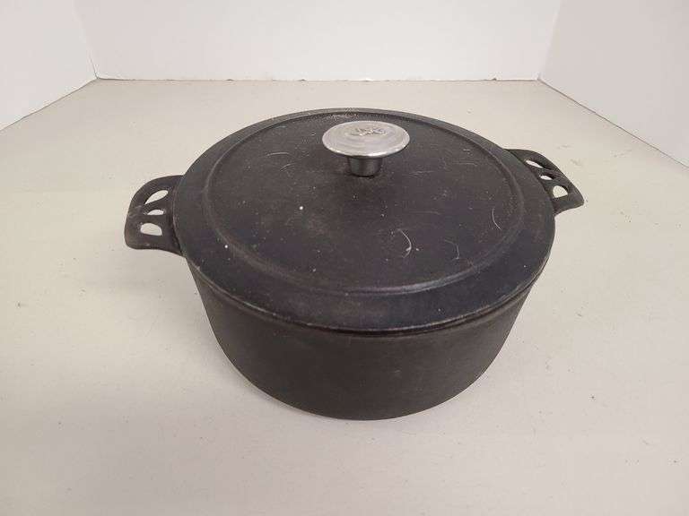 Browninbg Cast Iron Dutch Oven