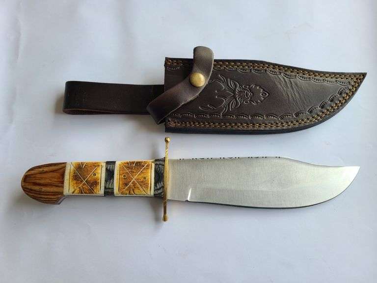 Old Ram Hunting Knife with Leather Sheath