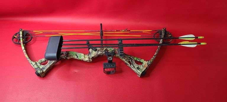 Whisper Creek Compound Bow with 3) Arrows