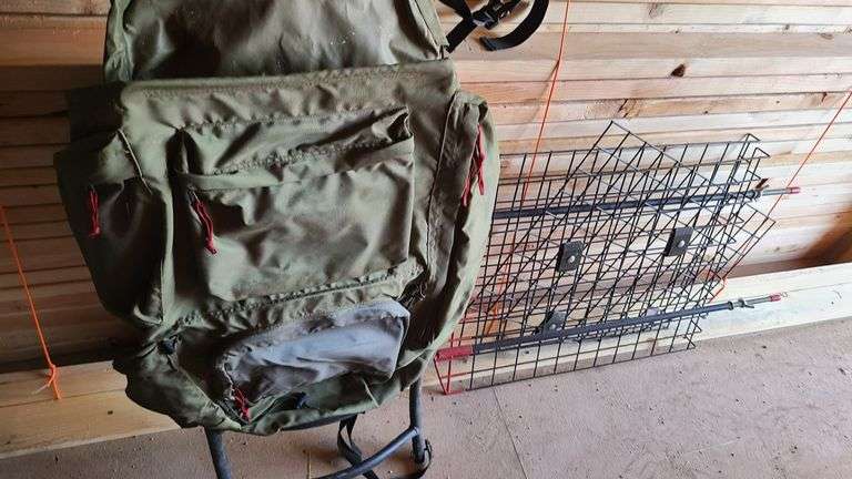 Hiking Backpack, Backseat Barrier