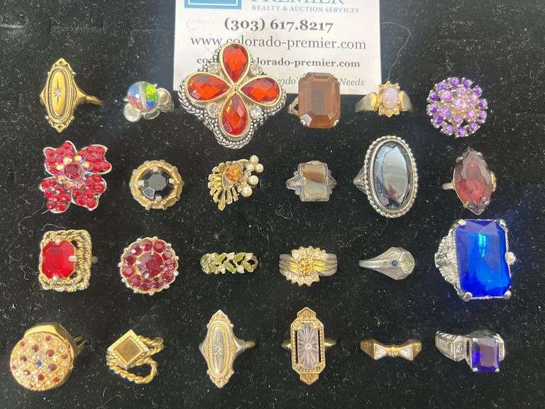Avon, Uncas, Rings