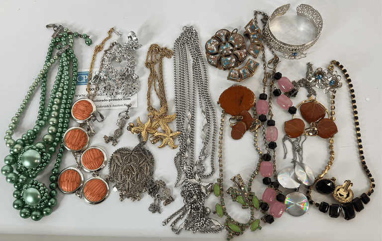 Matching Jewelry Sets, Necklaces, Earrings, Bracelet, Pendants