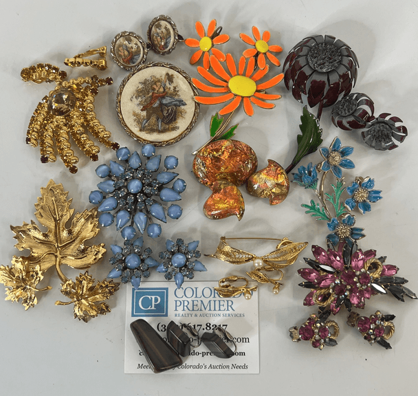 Matching Sets, Brooches, Earrings