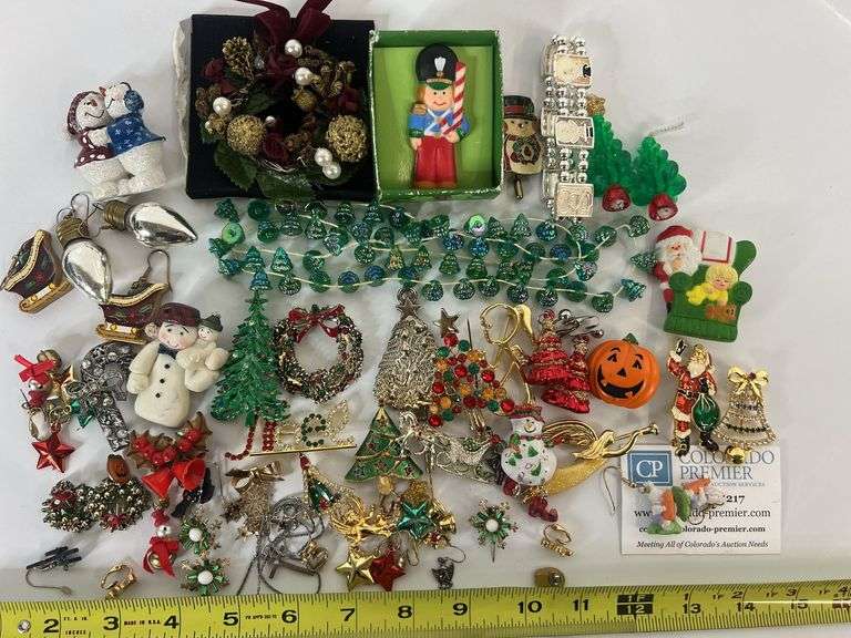 Avon, Enesco, Holiday Jewelry, Christmas, Halloween, Easter