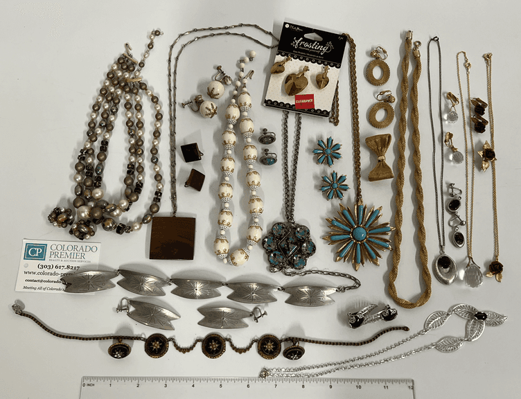 Costume Jewelry, Necklace, Earring Sets