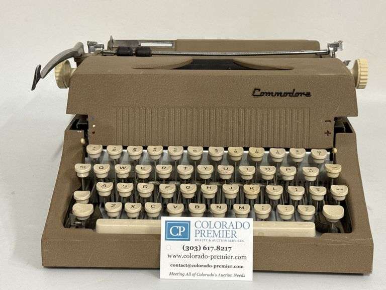 Commodore, Vintage Typewriter