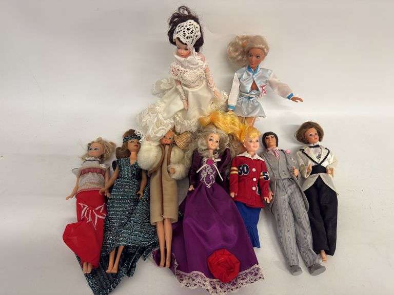 Mattel, Barbies, Ken, Clones