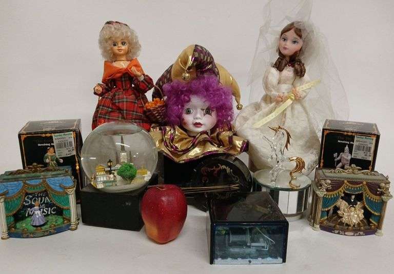 Enesco, Brinn's, Victoria Ashlea Orig., Music Boxes
