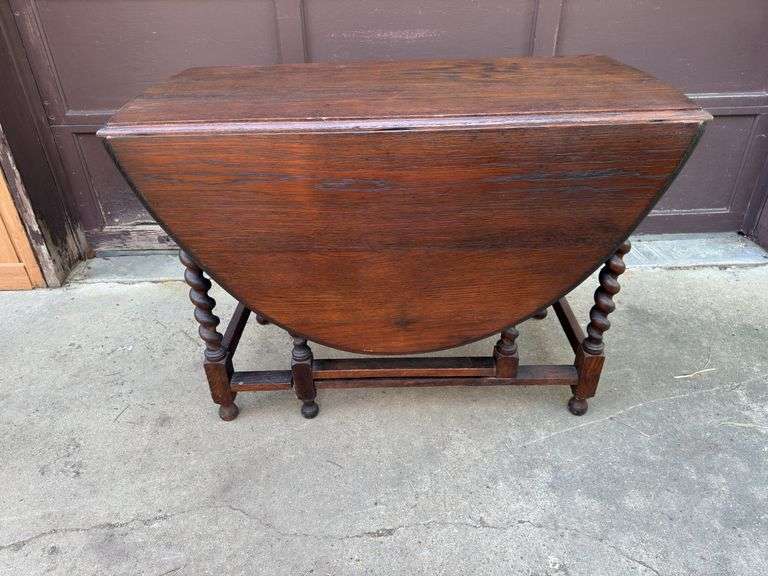 Barley Twist, Gate Leg Table