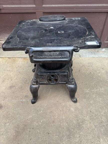 Rugby, Cast Iron Stove
