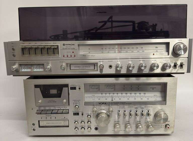 Yorx, Hitachi, Stereos