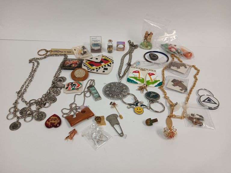 Hantel Pewter, Vintage Novelty Pins, Miniatures, Jewelry