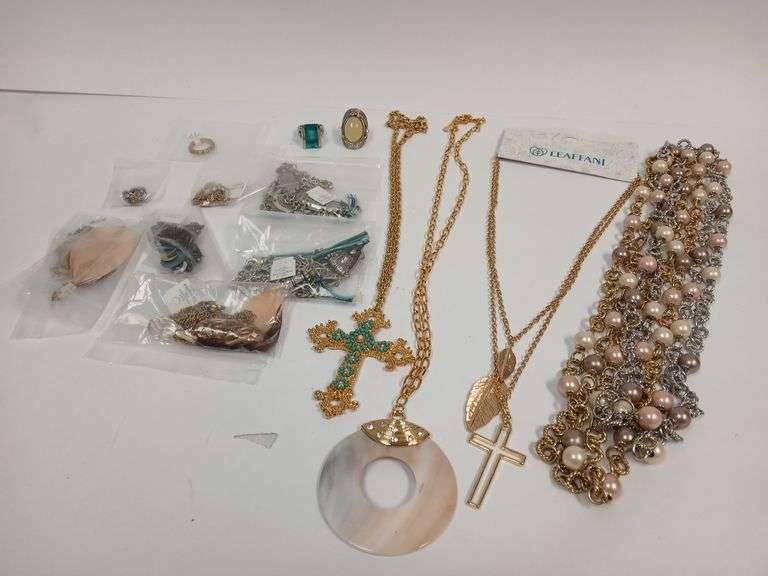 Lia Sophia, Leafani, Costume Jewelry