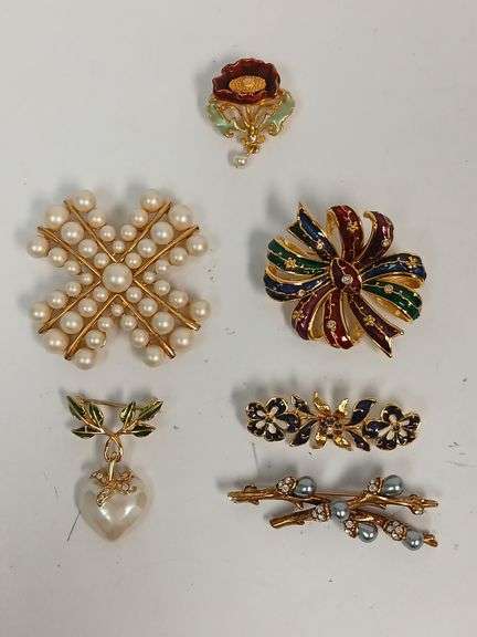 Joan Rivers, Vintage Brooches