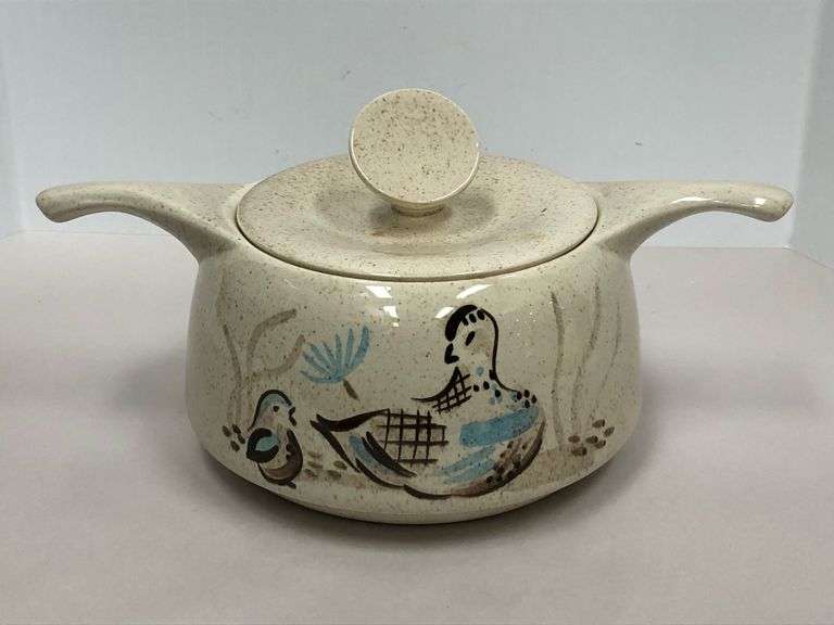 Redwing Bobwhite 2 Quart Casserole with Cover