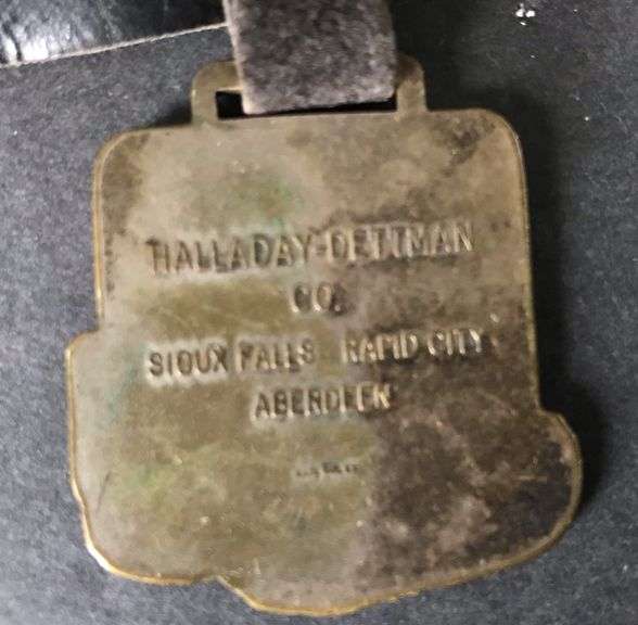 OLD “CATERPILLAR” WATCH FOB-TRACK TYPE TRACTOR-SIOUX FALLS DEALER