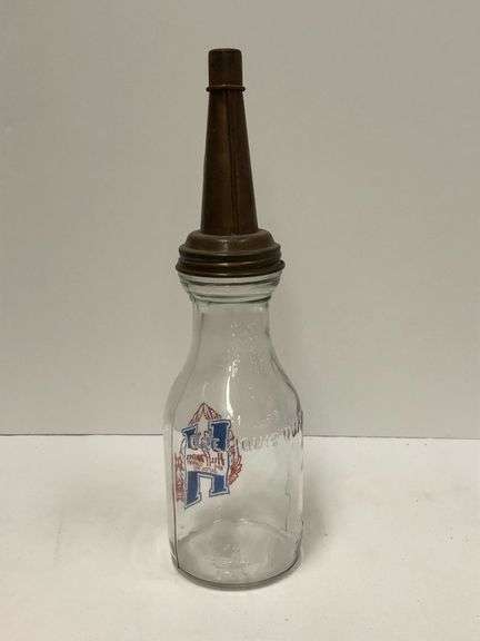 Huffman Quart Glass Oil Can