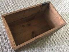 ANTIQUE PINE SHIPPING BOX “GURNEY QUALITY” SHOE NAILS-ODD & EARLY