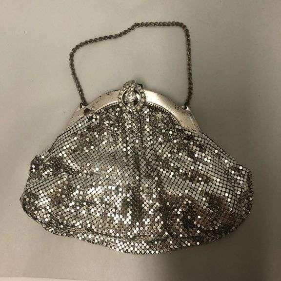 Whiting and Davis Mesh Clutch