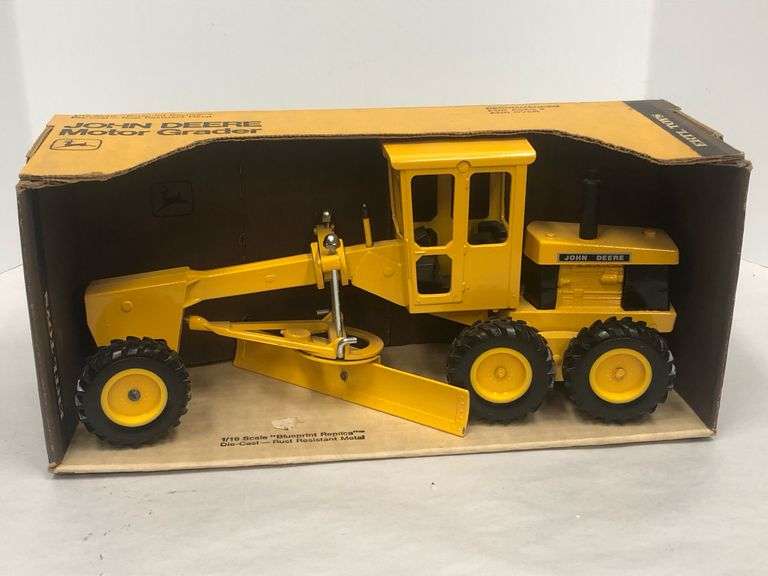 John Deer Motor Grader - ERTL 1/16