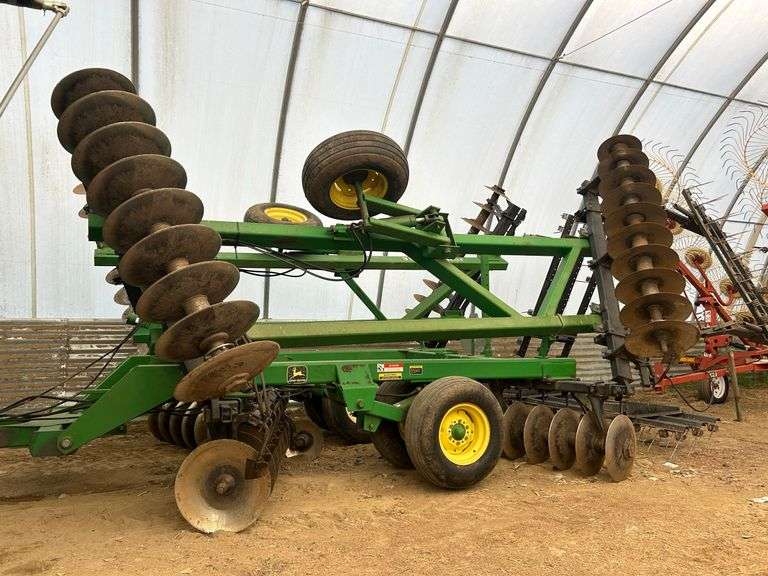 John Deere 630 Disk - 22 Foot