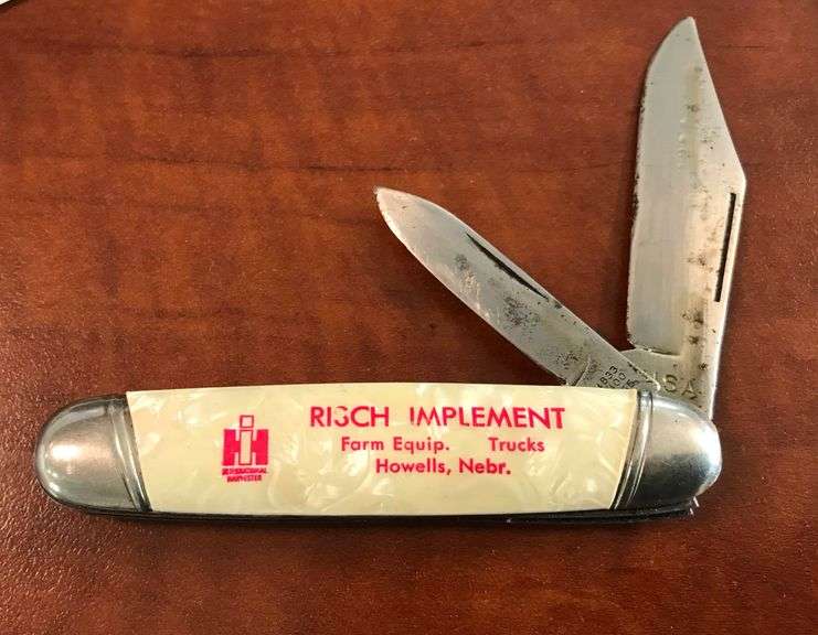 Howells, Nebraska “Risch Implement - International Harvester” Advertising Pocket Knife