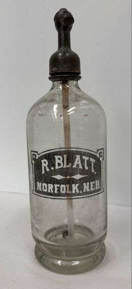 "R. Blatt - Norfolk, Neb." - Seltzer Bottle