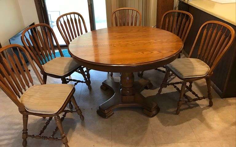 Oak Dining Table & Chairs
