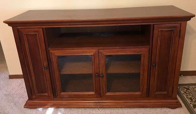 Wooden Entertainment Cabinet with Side Storage