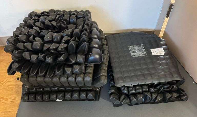 The Roho Group Lot of ROHO Air Cushions - Creamer Auction
