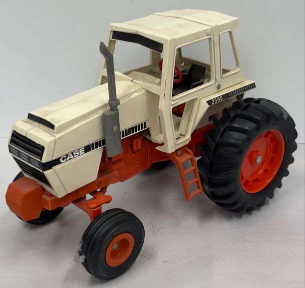 Case 2590 Tractor - ERTL 1/16 Scale