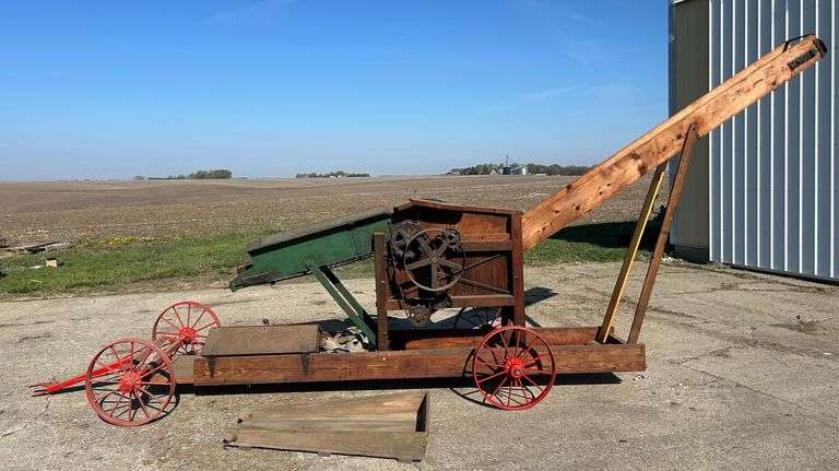 Bloom Ear Corn Slicer/Crusher - J.S. Bloom Mfg. Co