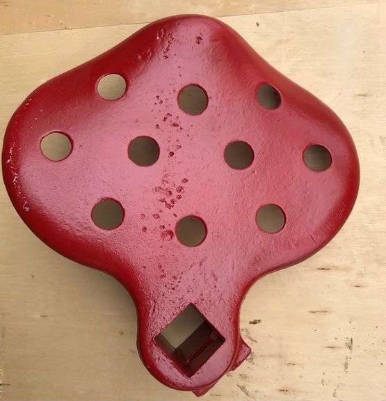 International 993 Cast Iron Seat