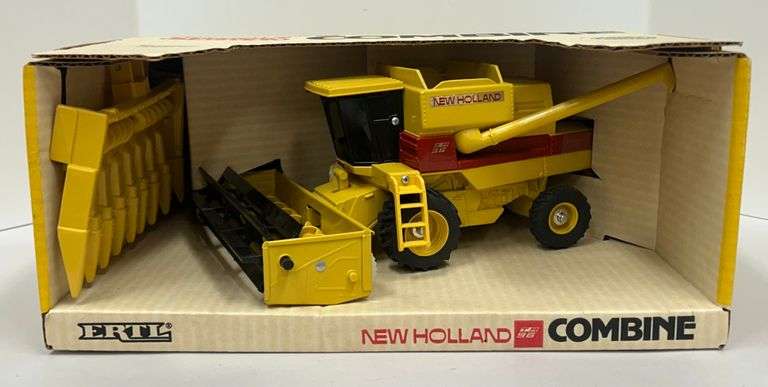 New Holland TR96 Combine - Special Edition - 1/32 Scale