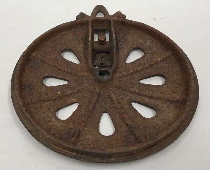 International Harvester Co. - Cast Iron Lid - Planter Lid??