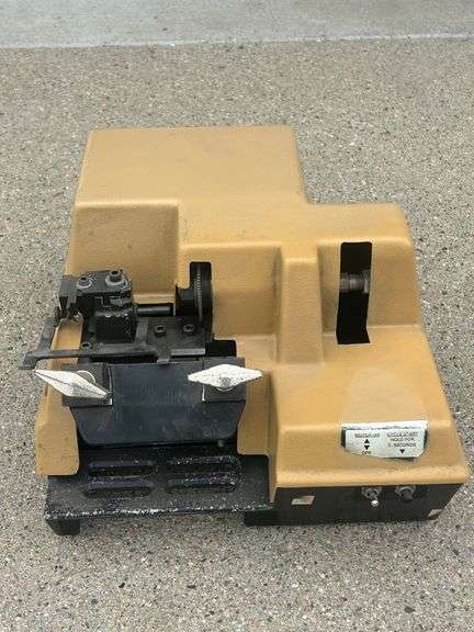 Cole 3KCC Key Cutting Machine