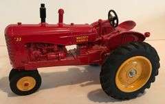 Massey Harris 33 - 1987 National Farm Toy Show Tractor