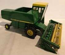 John Deere 6600 Combine