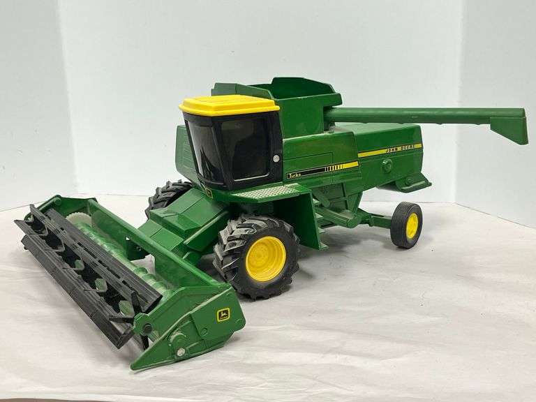 John Deere Turbo Combine