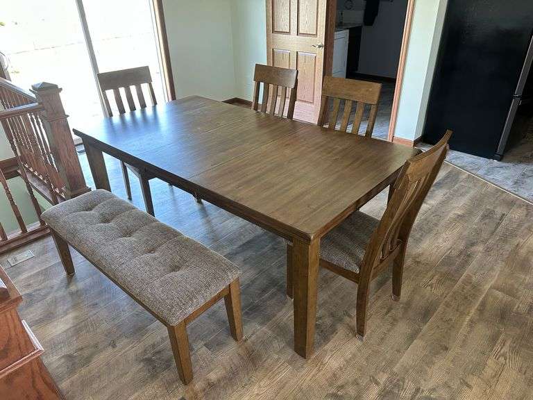 Dining Room Table and Chairs