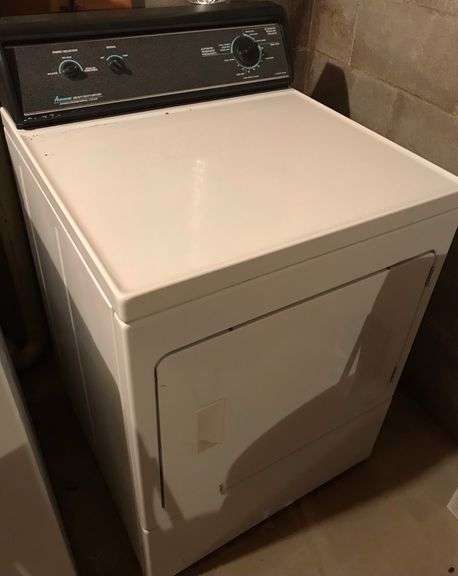 Amana Heavy Duty Electric Dryer - BRING HELP TO LOAD