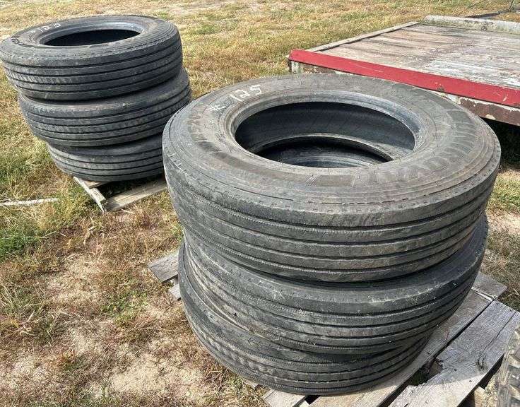 (6x) Uniroyal 275/80R-225 Tires