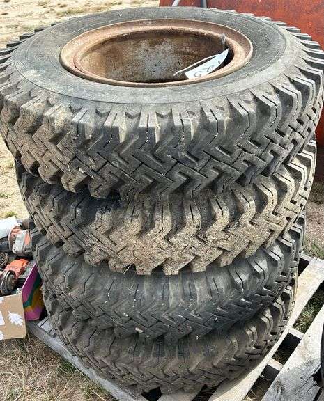 Lot of (4) 9.00-20 Tires with Rims - Selling 4 x Money