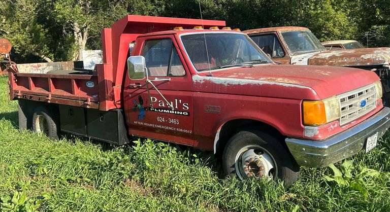 1989 Ford F350 Cab Chassis - w/ Dump Box 10 Ft x 86”