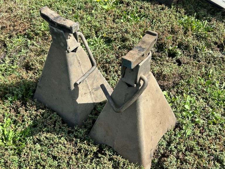 Pair of Jack Stands