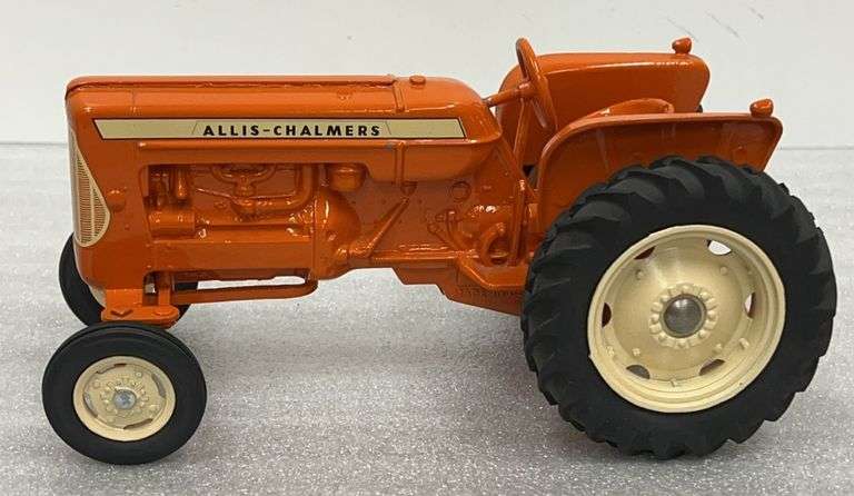 Allis Chalmers D17 Tractor