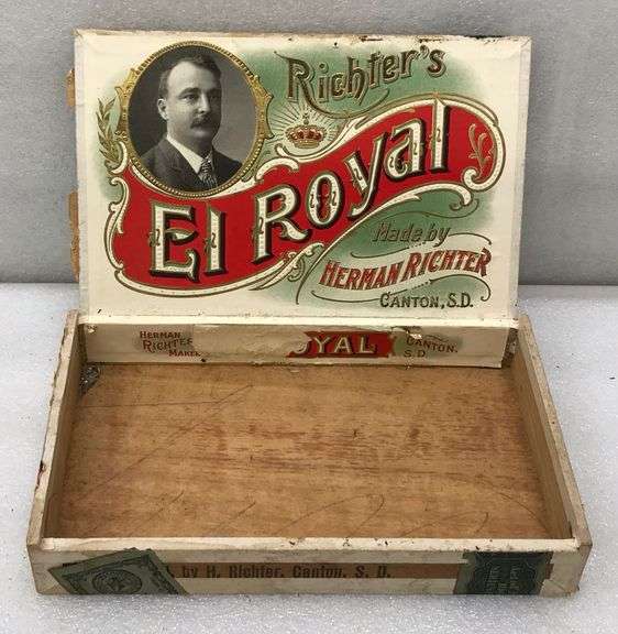 Canton, South Dakota “Richter’s” - Wooden Cigar Box