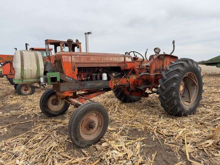 Allis Chalmers D-17 Diesel Tractor